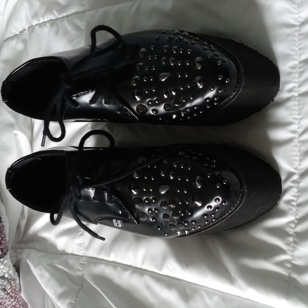 TUK Stacked Studded Creeper [Unisex].